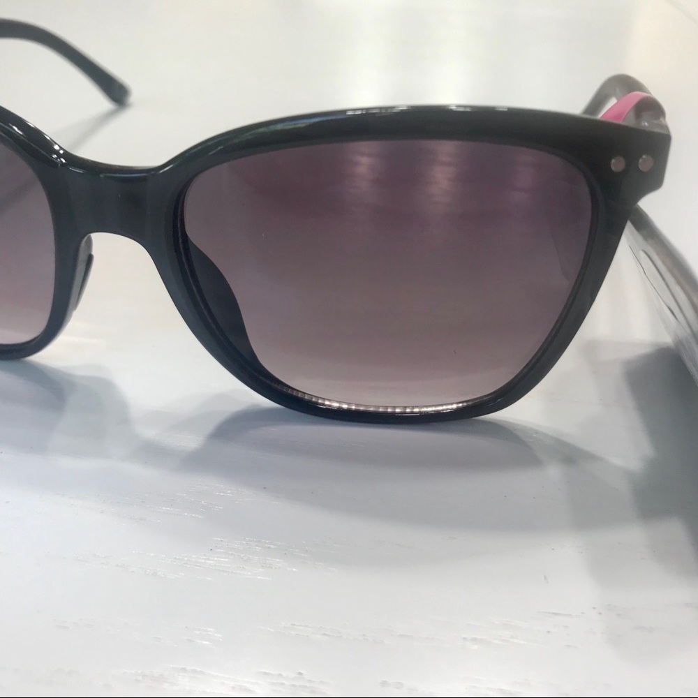 NWT Foster Grant sunglasses with MAXBLOCK - Picture 2 of 5